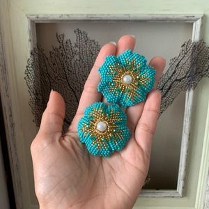 Flower beaded Earrings Turquoise Handmade Beautiful✨🌺